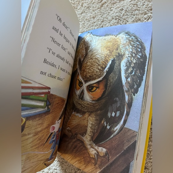 Adventures of Stuart Little Collection of Early Readers - Picture 3 of 5